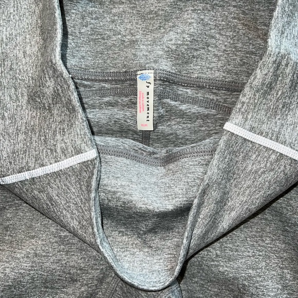 ❄️SOLD❄️- FREE PEOPLE High-Rise 7/8 You're A Peach Leggings SZ. M - Picture 6 of 14